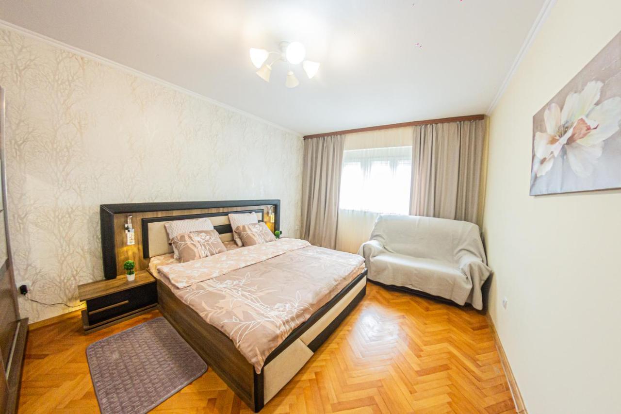 Apartment Emili City Center Bar Εξωτερικό φωτογραφία
